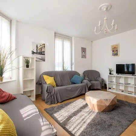 Maison Cosy 4 Chambres, Terrasse, Garage Prive *