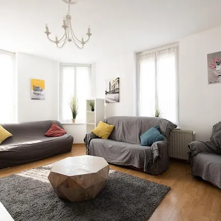 Apartment Maison Cosy 4 Chambres, Terrasse, Garage Prive