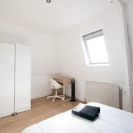 Maison Cosy 4 Chambres, Terrasse, Garage Prive