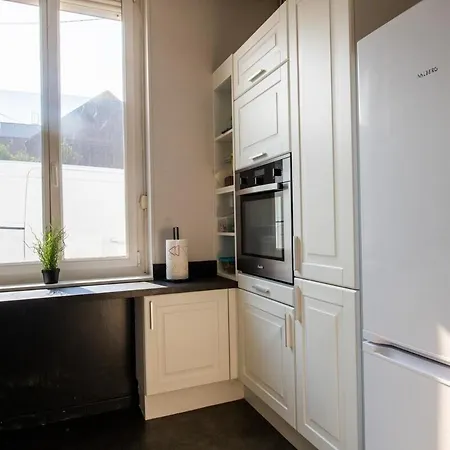 Maison Cosy 4 Chambres, Terrasse, Garage Prive Appartement *
